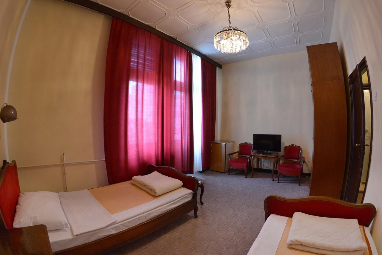 The Bristol Belgrade Hotell Exteriör bild