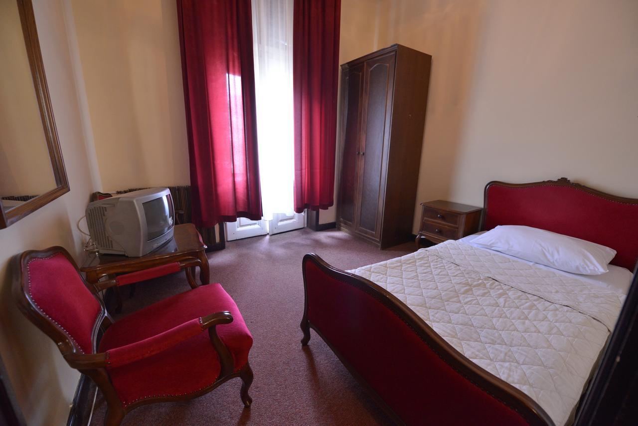 The Bristol Belgrade Hotell Exteriör bild